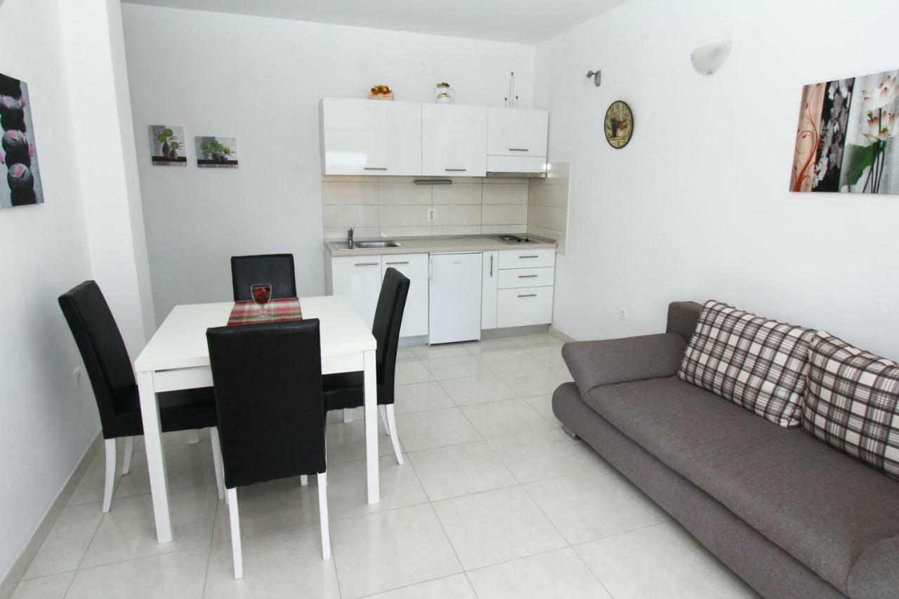 Apartmani Roje Свети-Филип-и-Яков Экстерьер фото
